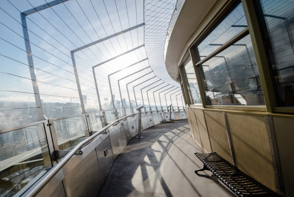 Kitchen Island Design: Size, Seating and Electrical Requirements